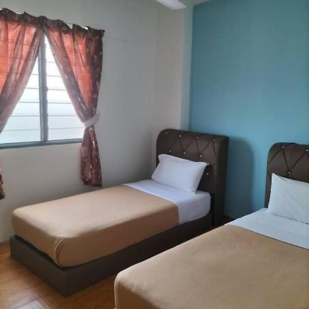 Khairul Homestay Pangsapuri Sutera Seberang Jaya Kampong Telok  Exterior foto
