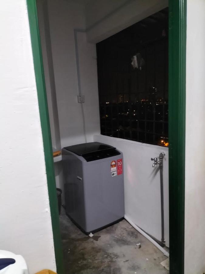 Khairul Homestay Pangsapuri Sutera Seberang Jaya Kampong Telok  Exterior foto